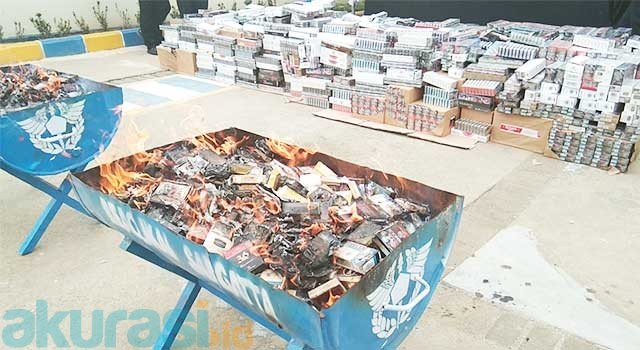 Ratusan Ribu Batang Rokok Dimusnahkan, Mengapa?