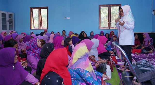Neni Resmikan Pencanangan Pagung sebagai Kampung KB Percontohan