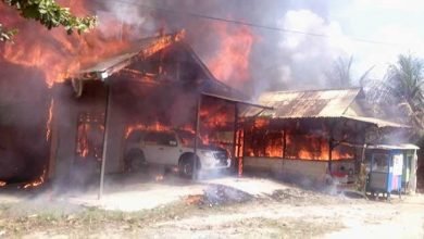 Satu Mobil dan 10 Motor Hangus Dilalap Api di Teluk Pandan