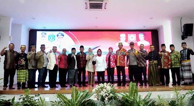 Buka Musda VIII KKSS Bontang, Neni Ajak Warga Sulsel Membangun Kota Taman