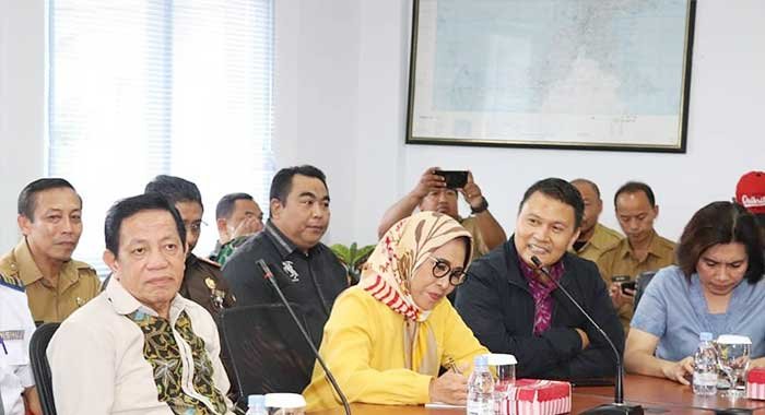 pusat