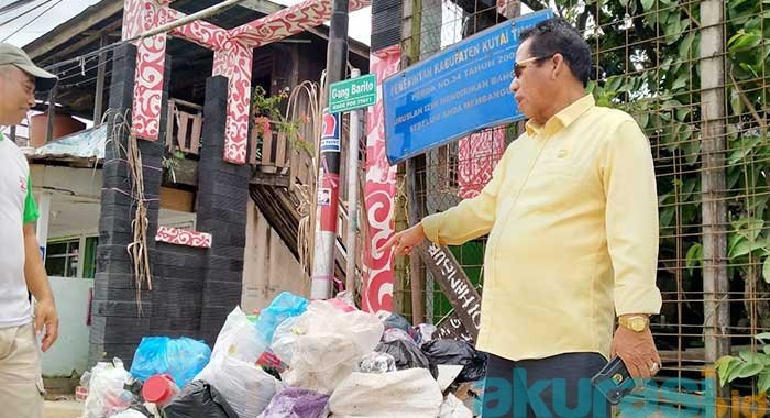 SAMPAH JALAN