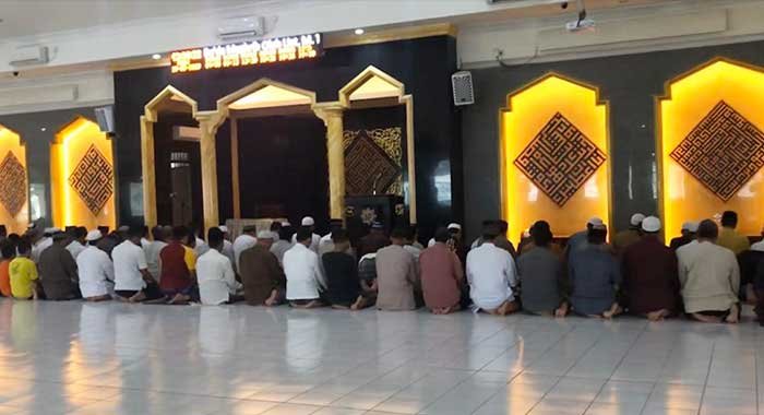 masjid fathul khoir