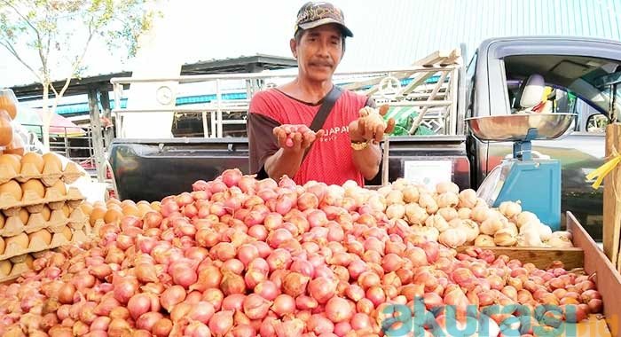 pedagang pasar
