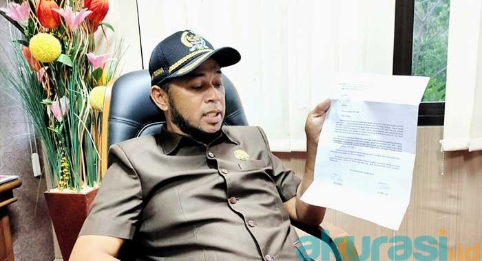 mendapat aduan warga menuntut ganti rugi