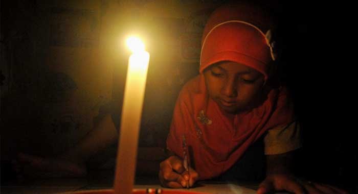 Miris, Sejak 1988, Warga Kecamatan Kaubun di Kutim Hidup Tanpa Setrum Listrik PLN