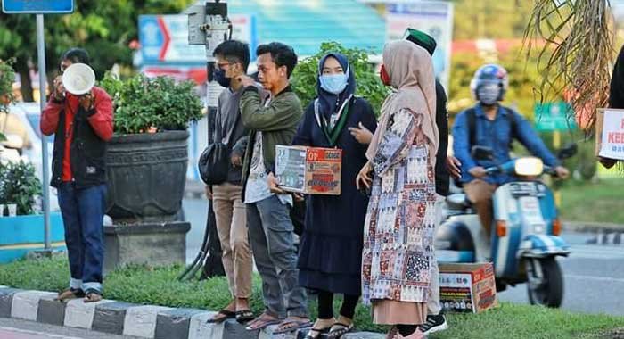 Gerak Cepat Bantu Korban Kebakaran, Aliansi Pemuda Bontang Peduli Salurkan Bantuan Rp13,7 Juta