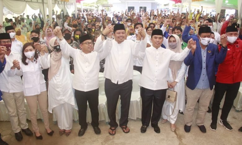 Dampingi Mahyunadi-Kinsu Daftar di KPU, Mahyudin: Ini Pasangan Terbaik Buat Kutim