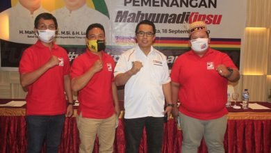 Partai PSI Tegaskan Tak Mendua, Tunjukan Bukti SK Dukungan DPP ke Mahyunadi-Kinsu