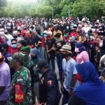Ribuan Orang Antar Kepergian Adi Darma, Pelayat Dilarang Masuk ke Pemakaman