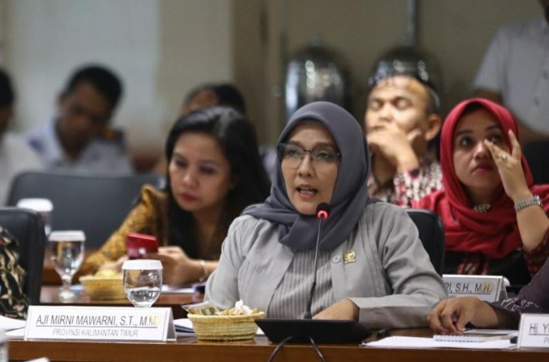 Antara Jalan Rusak dan Terusiknya Rasa Keadilan