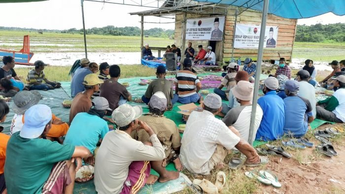 Wujudkan Swasembada Pangan, Wakil Ketua DPRD Kaltim Bantu Petani di 2 Desa di Kukar