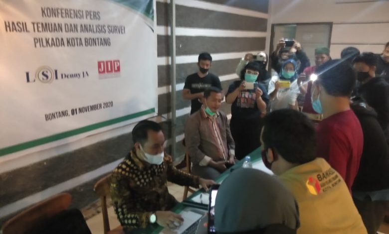 Bawaslu Bubarkan Konferensi Pers LSI Denny JA Saat Paparkan Hasil Survei Pilkada Bontang
