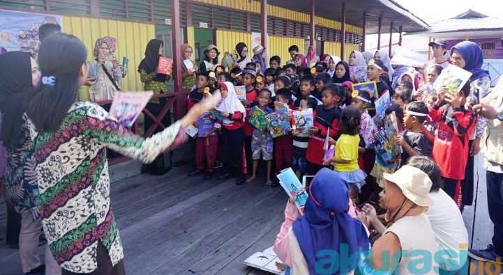 Layar Puspita DPK Bontang, Tebarkan Cinta Literasi untuk Anak Pesisir