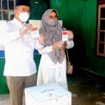 Usia Nyoblos di TPS 08 Teluk Lingga, Mahyunadi Optimis Menang Pilkada Kutim dengan Suara di Atas 50 Persen