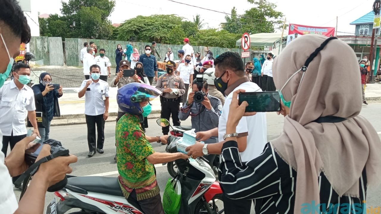 Kecamatan Bontang Selatan Bagikan 6 Ribu Masker