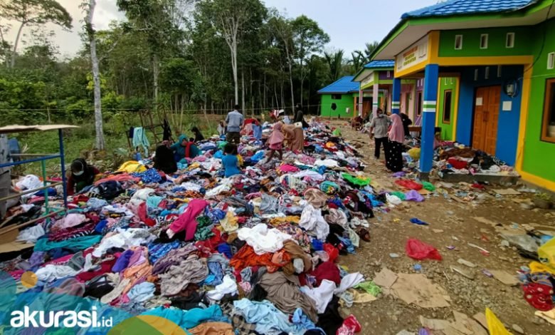 Pasca Banjir Kalsel, Posko Dibanjiri Pakaian Bekas