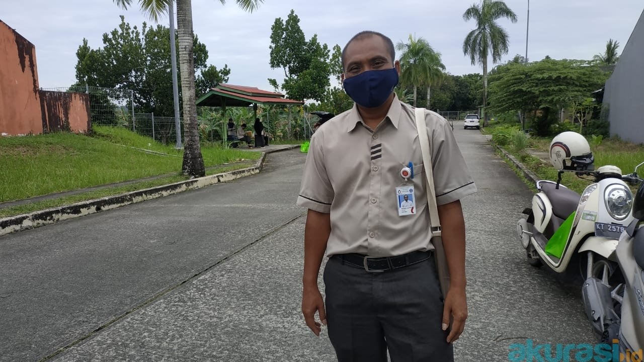 Bagi Rapor Drive-Thru, Cara SMA Vidatra Cegah