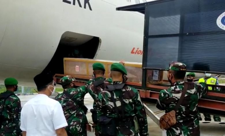 Jenazah Habib Ja'far Al-Kaff Diterbangkan Melalui Bandara APT Pranoto Diiringi Doa Jemaah
