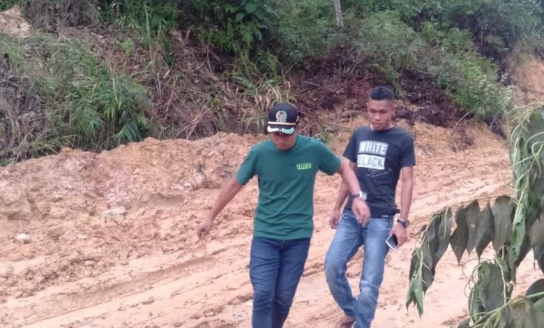 Infrastruktur Jalan di Pelosok Kutim Memprihatinkan, Sutomo Jabir Minta Pemprov Kaltim Tak Tutup Mata