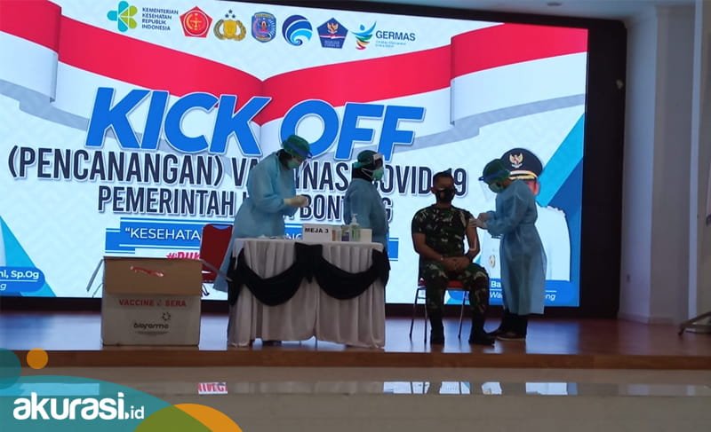 Dari Dandim hingga Wartawan Ikut Berpartisipasi Pada Vaksinasi Perdana Covid-19 di Kota Bontang