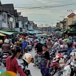 Sabtu-Minggu “Dilarang” Keluar Rumah, Warga Samarinda Ramai-Ramai Serbu Pasar Tradisional