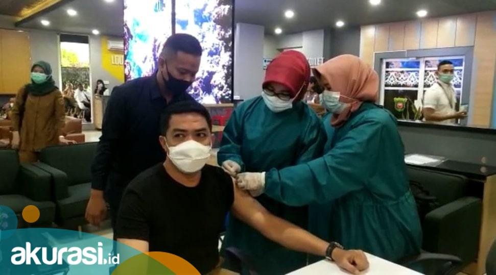 Pimpin Vaksinasi Kedua Pemkot Samarinda, Andi Harun: Semuanya Aman Saja, Tidak Sakit 