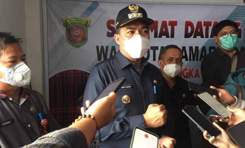 Pedagang Pasar Pagi Divaksin, Andi Harun Ingatkan Agar Prokes Tetap Dijaga Ketat