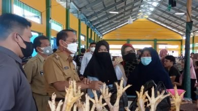 Rusmadi Sambangi Pasar Segiri, Ingatkan Pedagang Jauhi Kekumuhan, Jangan Ada Lagi Jukir Liar