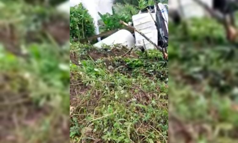 Waduh! Mesin Mati Saat Nanjak, Truk Pengangkut Gas Terjun ke Jurang