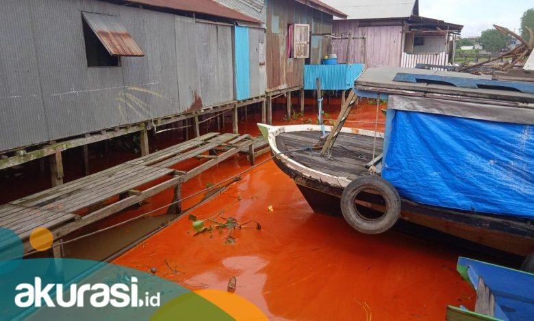 Kapal SPOB Tenggelam, Muatan CPO Kapal Cemari Sungai di Mahkota II, Satu ABK Hilang