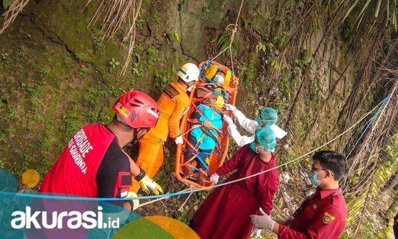 Hidup Sendiri di Atas Gunung Dekat Jembatan Mahakam, Pria Ini Dievakuasi SAR karena Strok