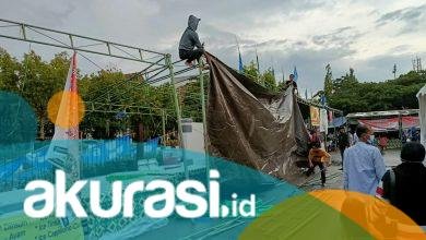 Kios Pedagang Pasar Ramadan Diterjang Angin Kencang, Tenda hingga Tiang Roboh