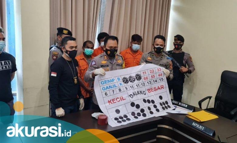 Polres Kutim Ubrak-abrik Sarang Judi Dadu di Sangatta, Uang Haram Rp18 Juta Jadi Barang Bukti