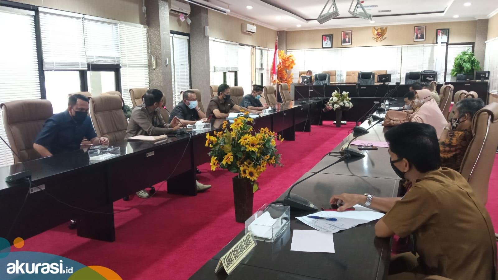 Terkait Tembok Penahan Longsor di Hotel Grand Mutiara, DPRD Minta Segera Diselesaikan