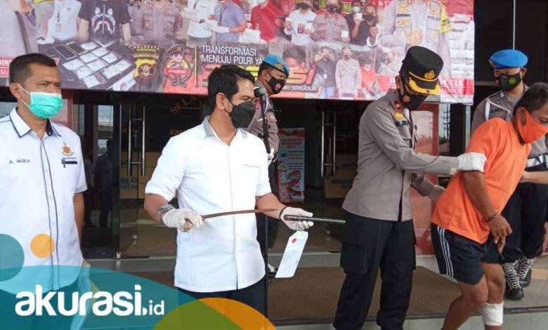 25 Hari Kabur, Pria yang Bunuh Teman Sendiri di Samarinda Diciduk, Polisi Hadiahi Timah Panas