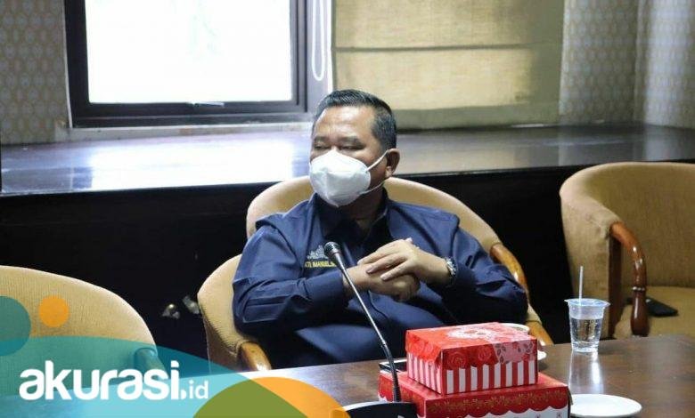 Kendaraan Pengangkut Batu Bara Masih Ngeyel Lintasi Jalan Umum, Ekti Imanuel: Pihak Berwajib Jangan Diam