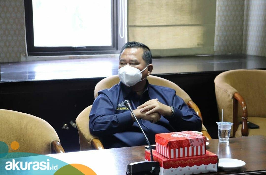 Kendaraan Pengangkut Batu Bara Masih Ngeyel Lintasi Jalan Umum, Ekti Imanuel: Pihak Berwajib Jangan Diam
