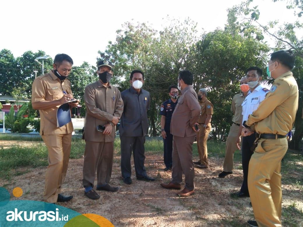 Tinjau Lapangan Loktuan Lokasi Ujir Kir, Amir Tosina Kritik Bapelitbang, Anggap Lahan Terlalu Sempit