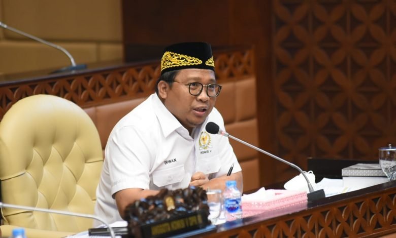 Sikapi Jokowi The King of Lip Service, Irwan: Kampus Bukan Alat Membungkam Kemerdekaan