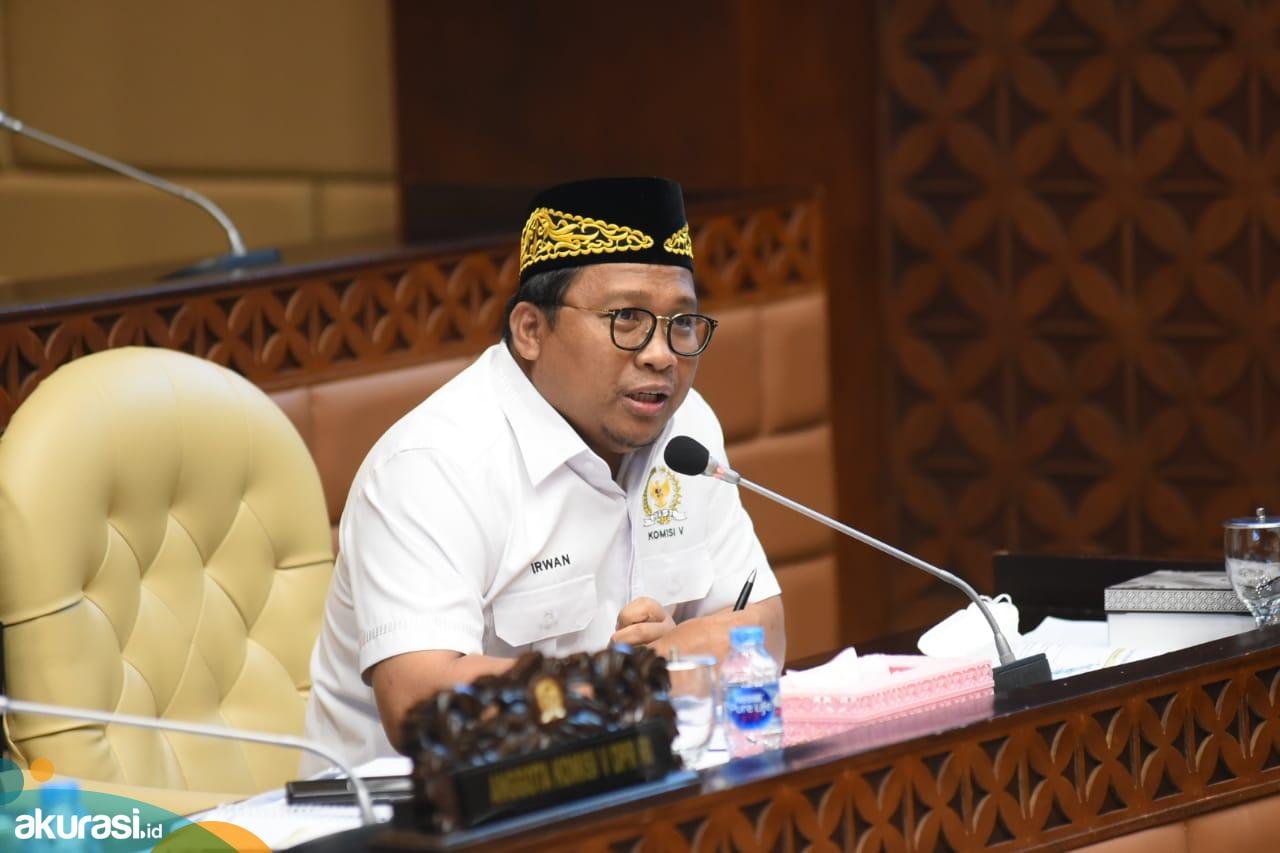 Sikapi Jokowi The King of Lip Service, Irwan: Kampus Bukan Alat Membungkam Kemerdekaan 