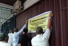 Penyegelan Ruko Citra Niaga, Satpol PP dan Pemilik Ruko Adu Mulut