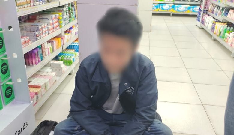 Nekat Rekam Perempuan di Toilet, Kepala Karyawan Minimarket Bersimbah Darah Dihantam Kakak Korban