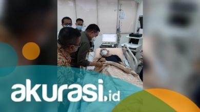 Awang Faroek Sakit, Wali Kota Samarinda Andi Harun Turut Menjenguk