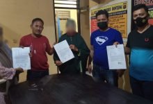 Gegara Tersinggung Status Medsos, Wanita Santan Dikeroyok