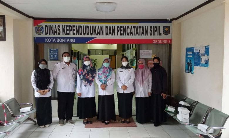 Tinjau Kondisi Arsip OPD, Dinas Perpustakaan dan Kearsipan Sambangi Disdukcapil