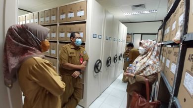 Monitoring dan Evaluasi Kearsipan, DPK Apresiasi Peningkatan Tata Kelola Disdikbud Bontang