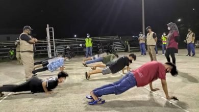 Kedapatan Langgar PPKM Mikro, Puluhan Remaja di Kelurahan Satimpo Dihukum Push Up