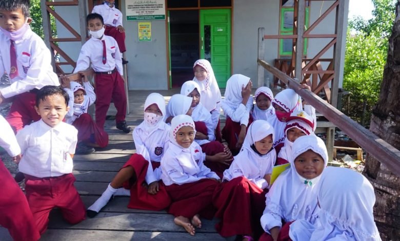 Potret Pendidikan Pulau Gusung: Asa Anak Pesisir Menabur Mimpi, Rubuhnya Sekolah Tak Menghalangi (1)