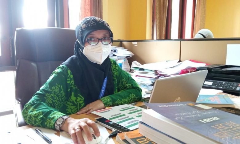 Melihat Prosedur Perawatan Buku di DPK Bontang